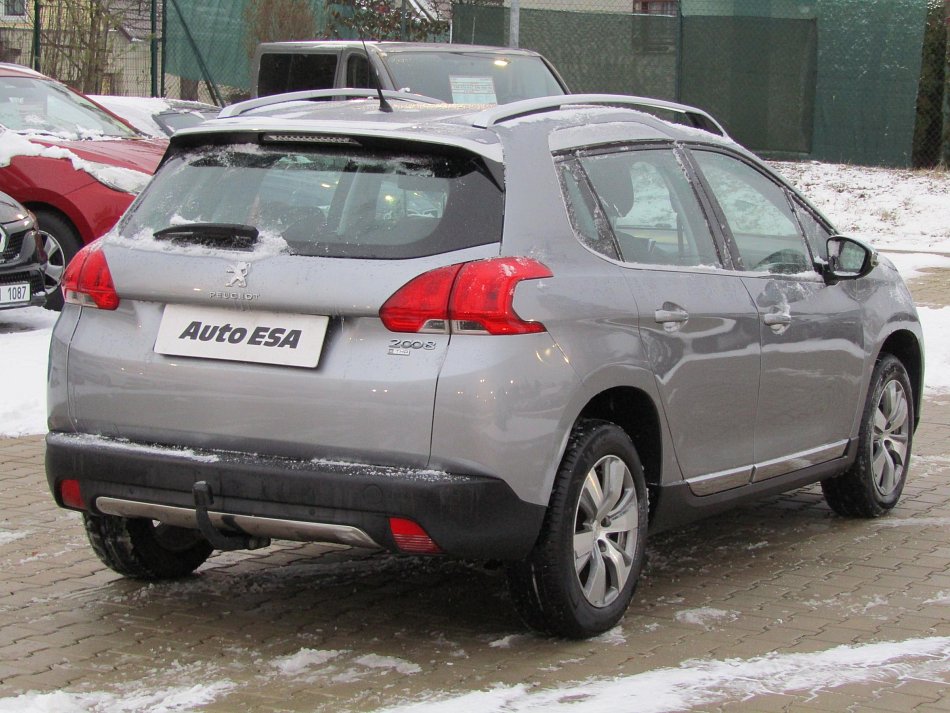 Peugeot 2008 1.2 e-THP Allure