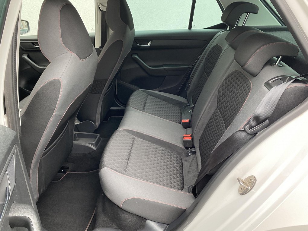 Škoda Fabia III 1.4 TSi  R5 EDITION