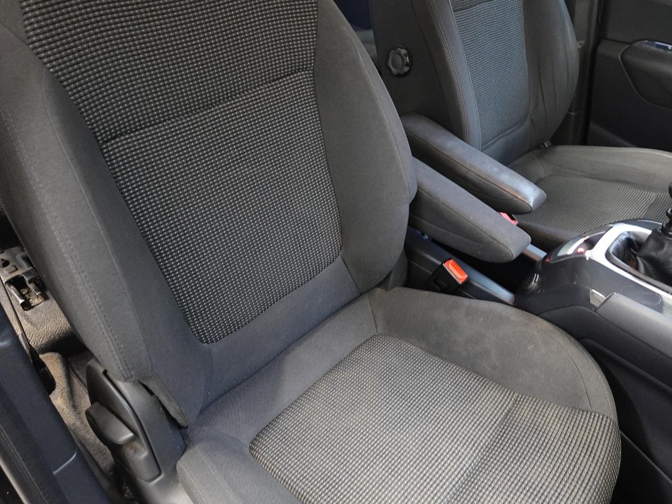 Peugeot 5008 1.6 HDi 