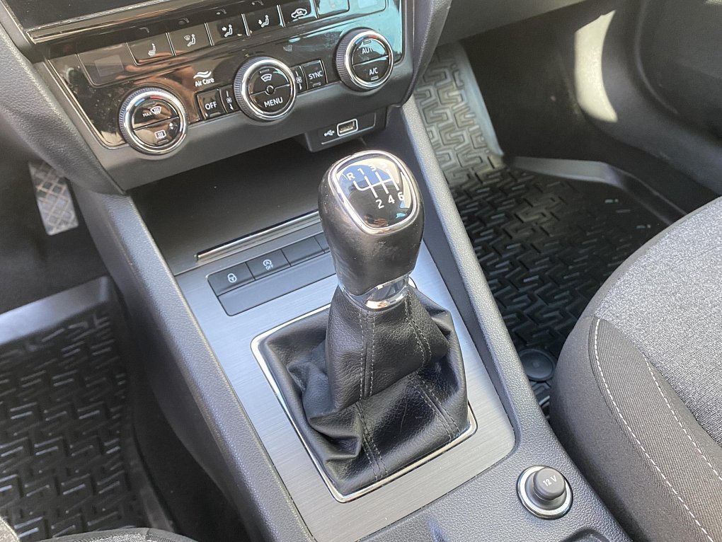 Škoda Octavia III 1.5 TSi Soleil