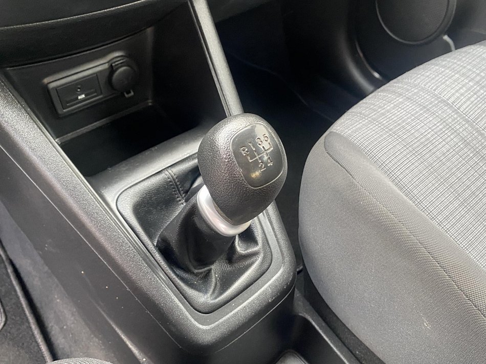 Kia Venga 1.4i 