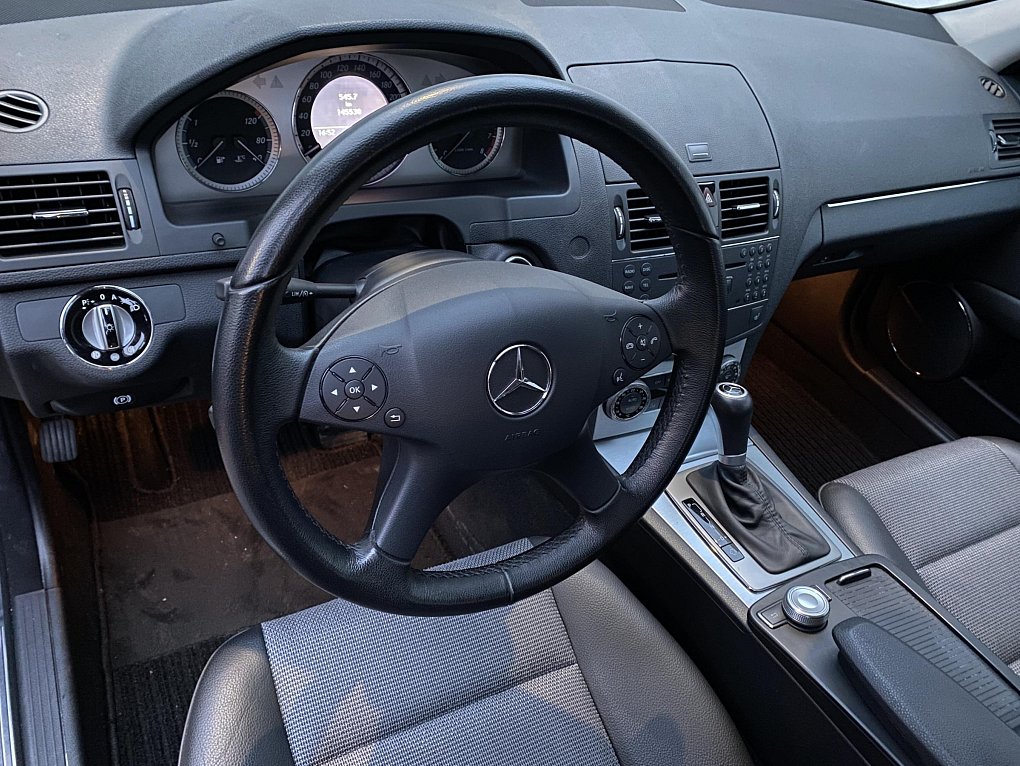 Mercedes-Benz Třída C 3.0i Avantgarde C280