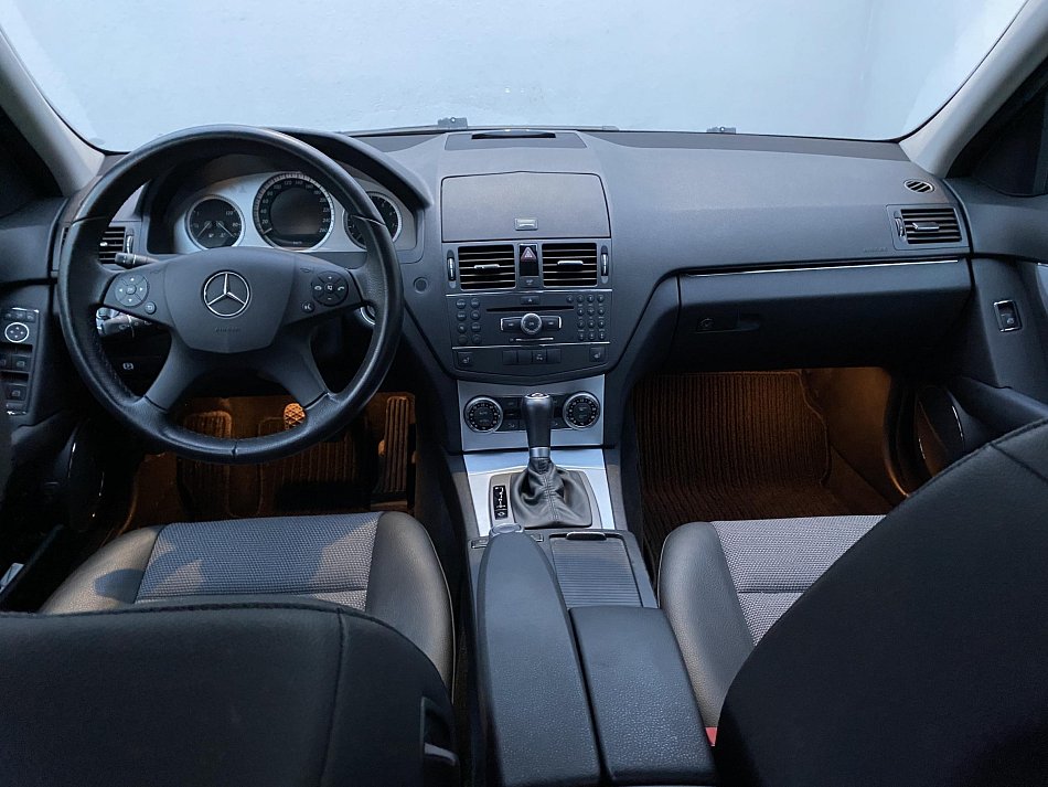 Mercedes-Benz Třída C 3.0i Avantgarde C280