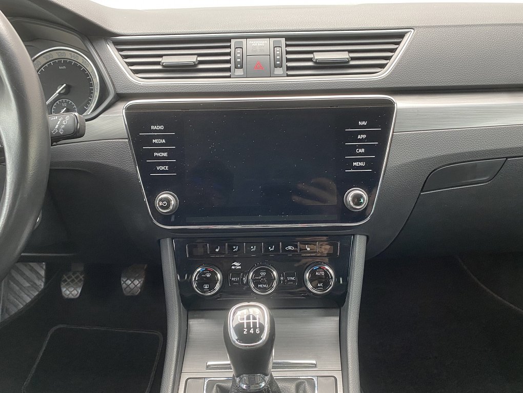 Škoda Superb III 2.0 TDi Style