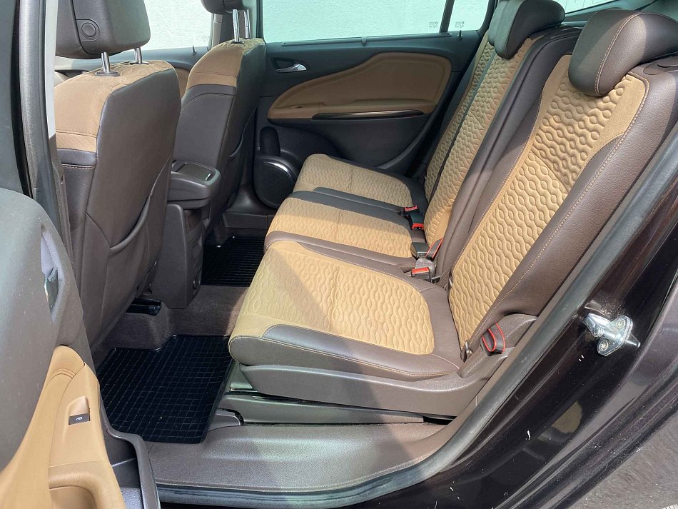 Opel Zafira 2.0 CDTi 