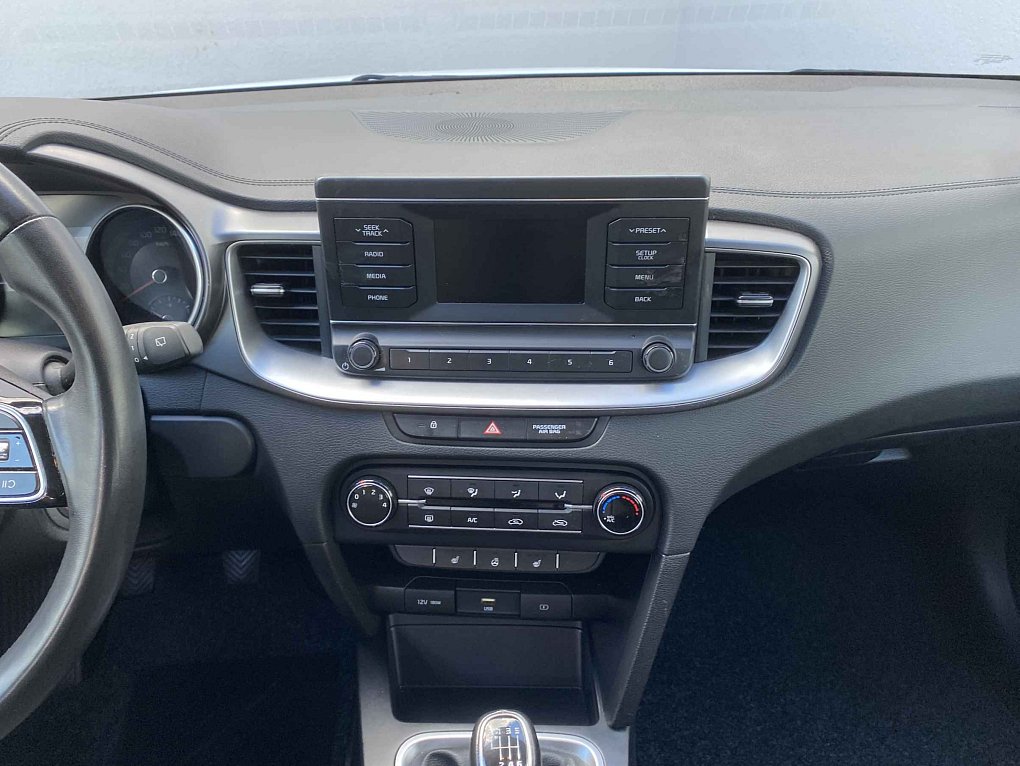Kia Ceed 1.5T-GDi 