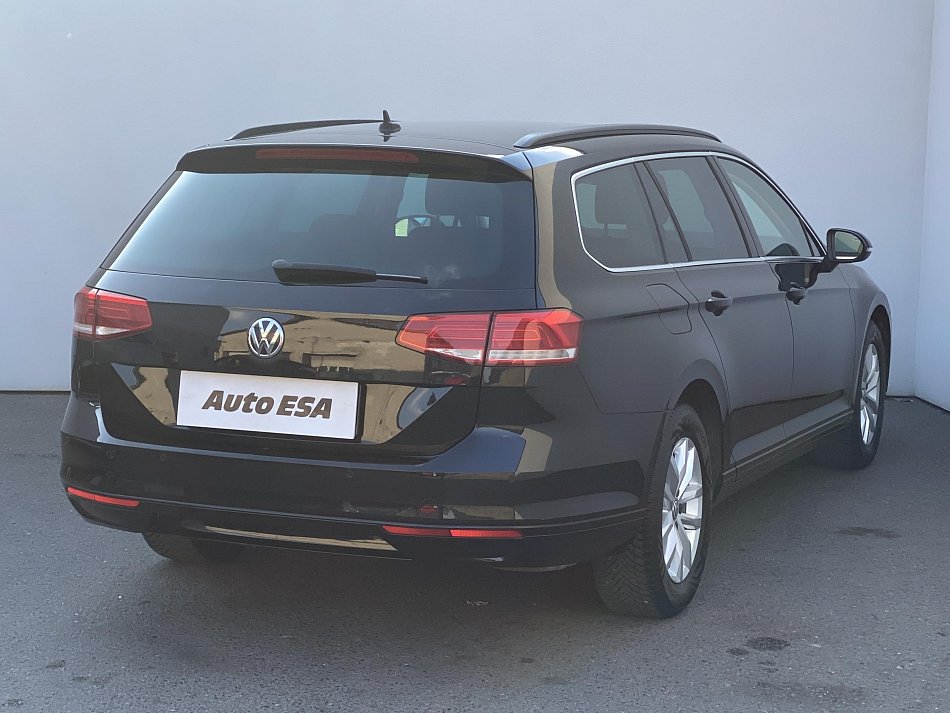 Volkswagen Passat 1.5 TSi Comfortline