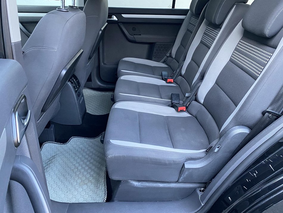 Volkswagen Touran 2.0 TDi Comfort