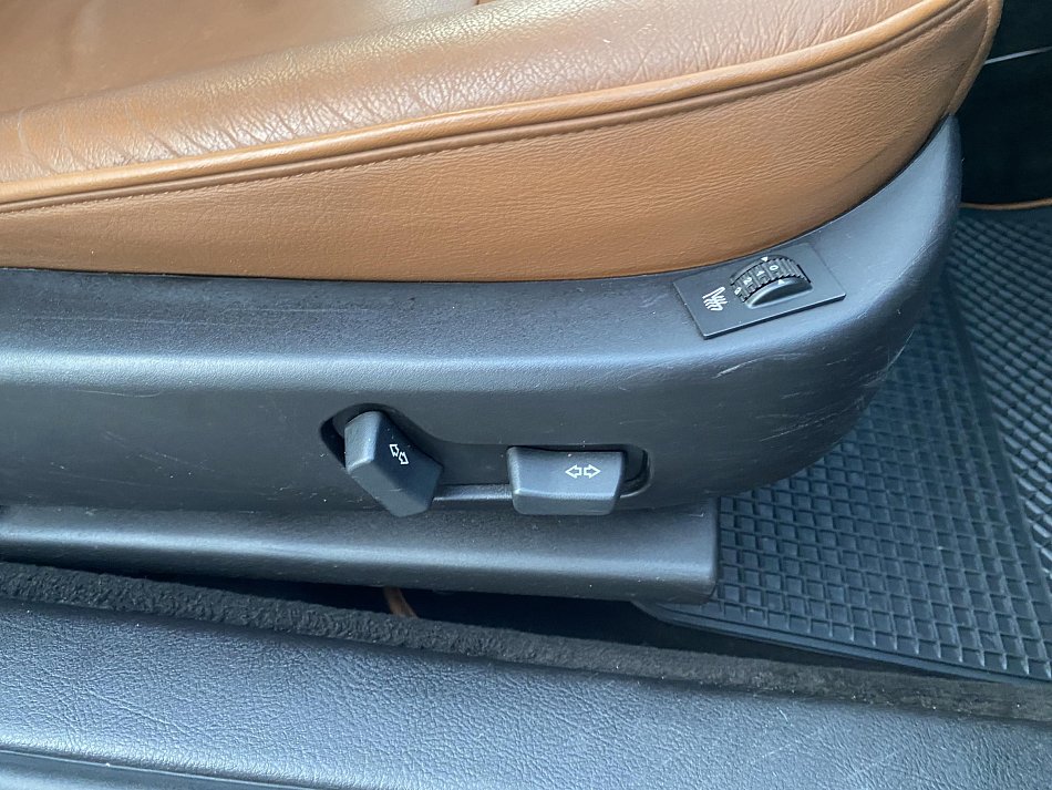 Peugeot 607 2.2 HDi 