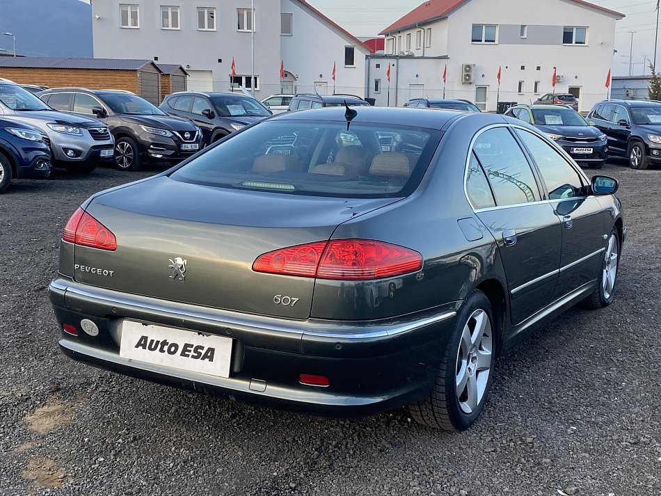 Peugeot 607 2.2 HDi 