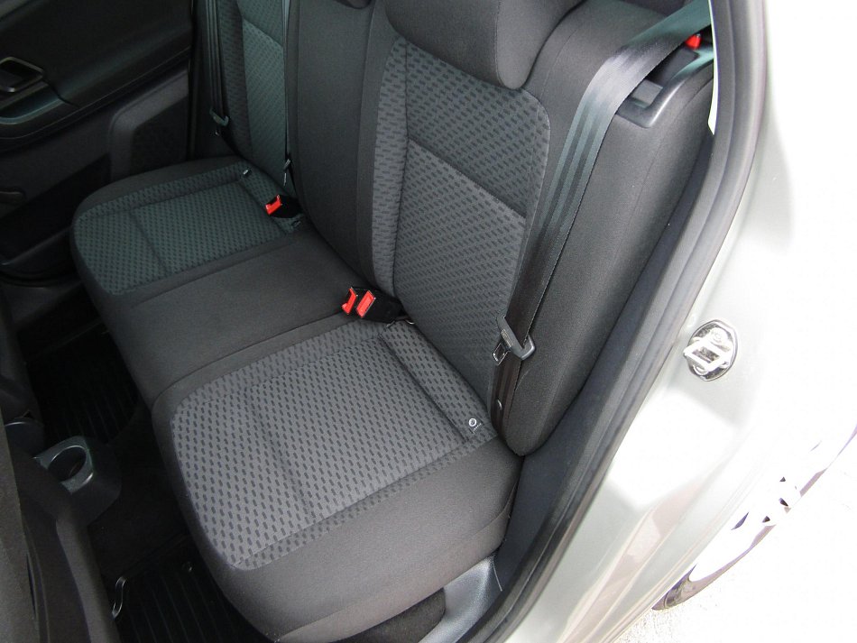 Škoda Fabia II 1.2 TSi Ambiente