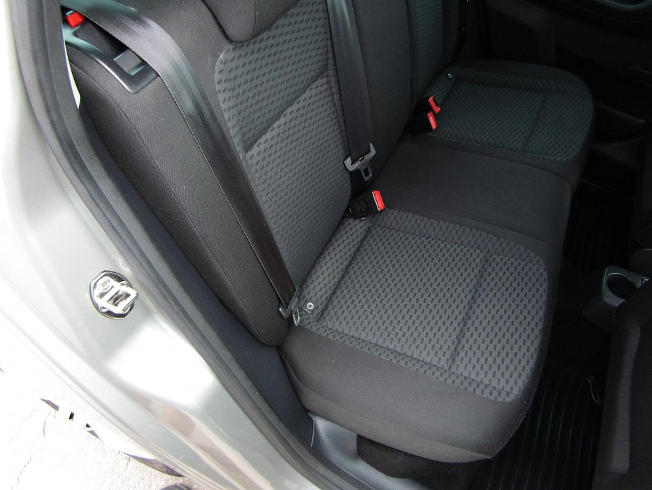 Škoda Fabia II 1.2 TSi Ambiente
