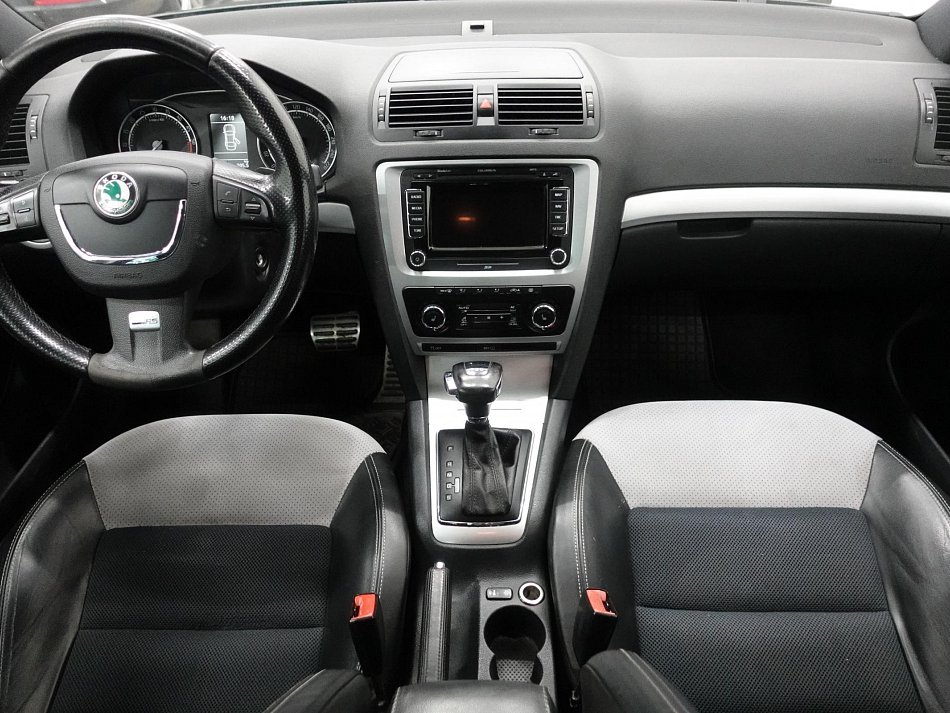 Škoda Octavia II 2.0 TDi  RS