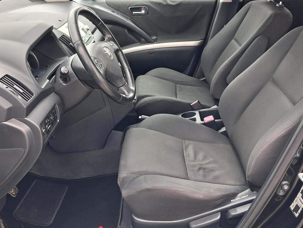 Toyota Corolla Verso 2.2D 