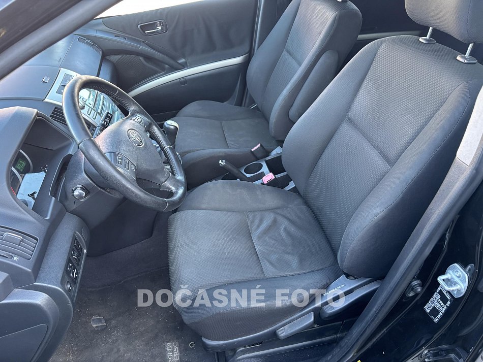 Toyota Corolla Verso 2.2D 