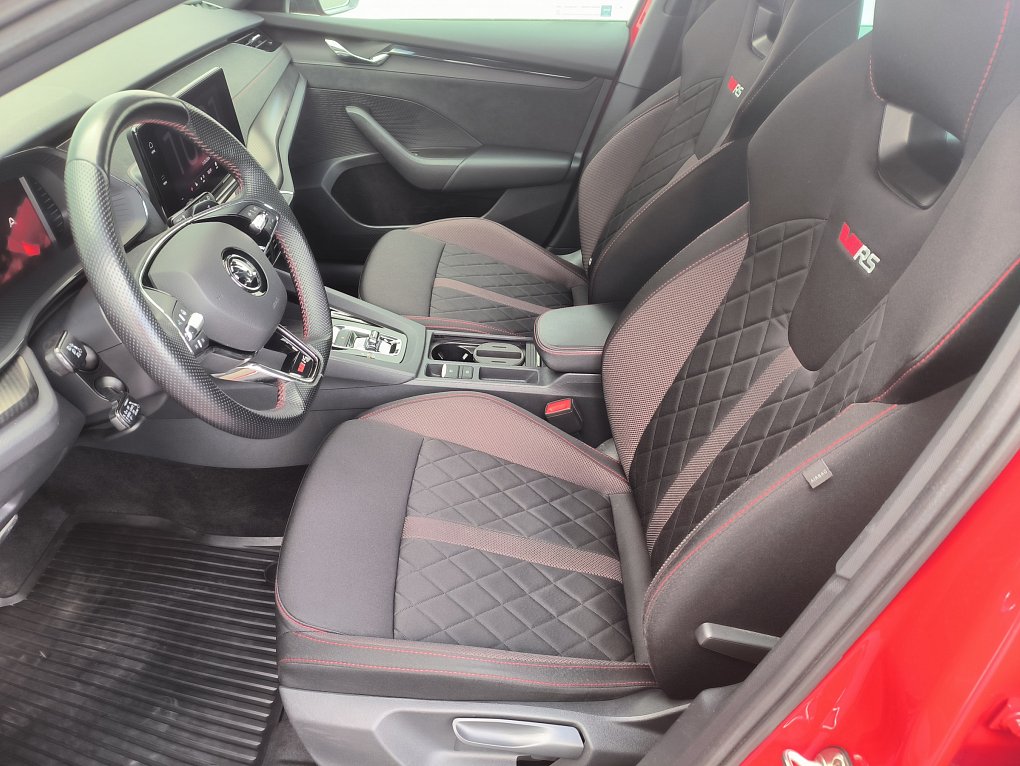 Škoda Octavia IV 2.0 TSi RS