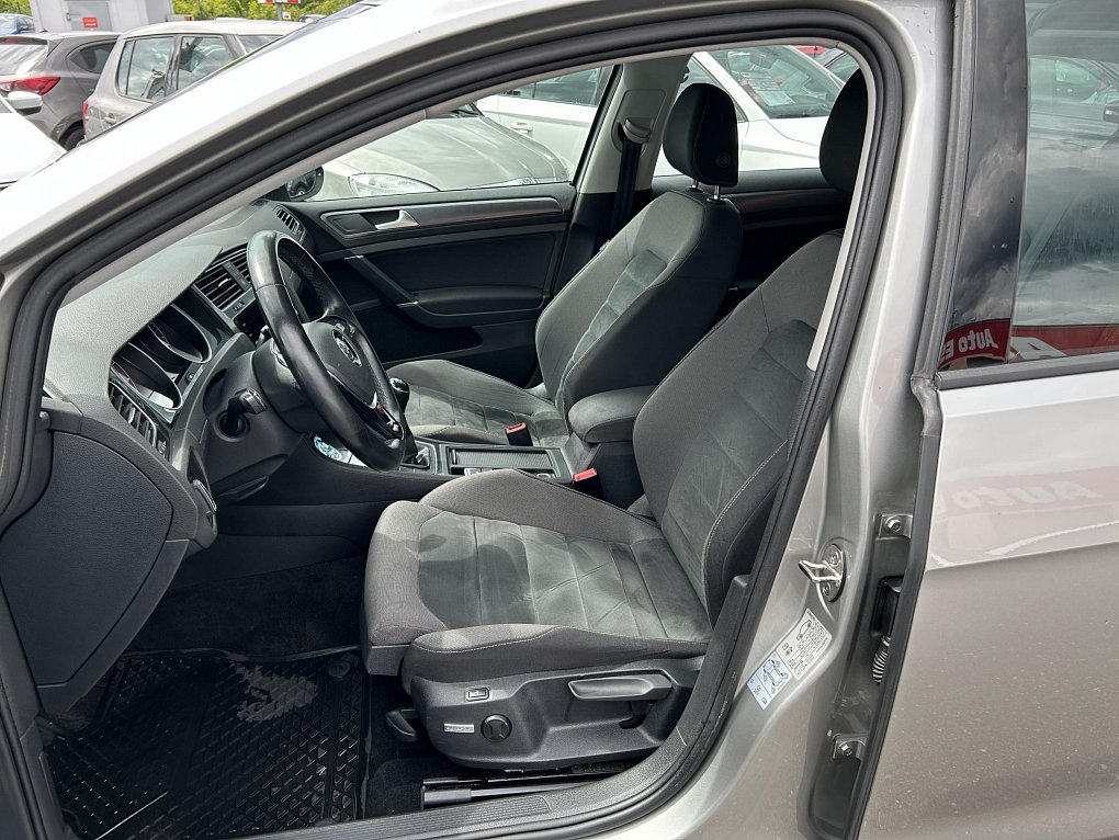 Volkswagen Golf 1.5TSI 