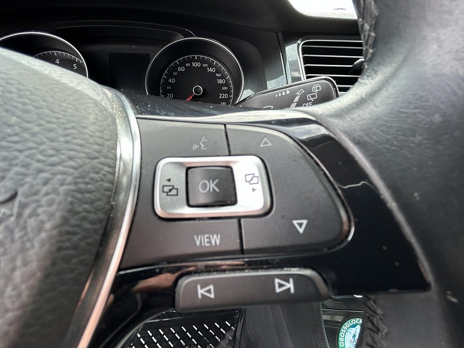 Volkswagen Golf 1.5TSI 