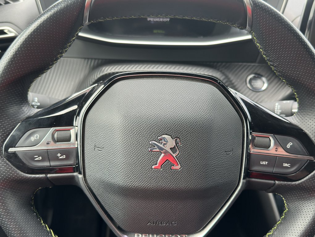 Peugeot 2008 1.2PT GT Line