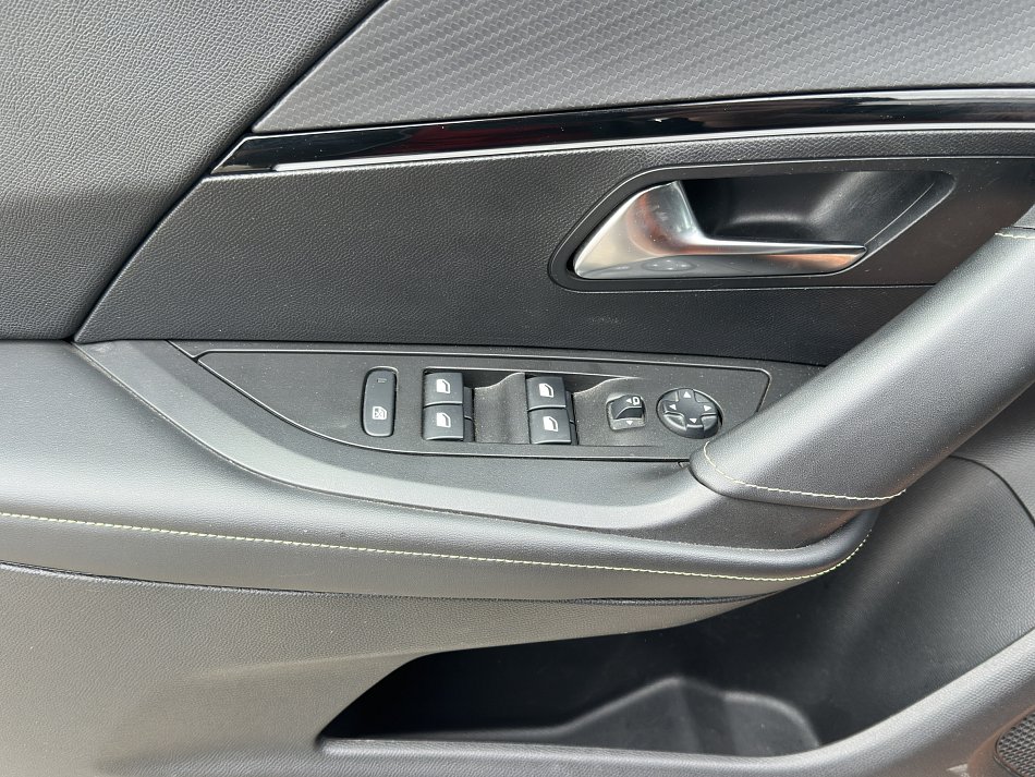Peugeot 2008 1.2PT GT Line