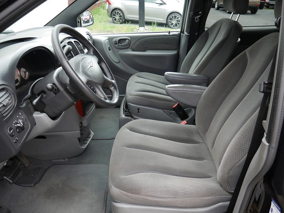 Chrysler Voyager 2.8CRD 