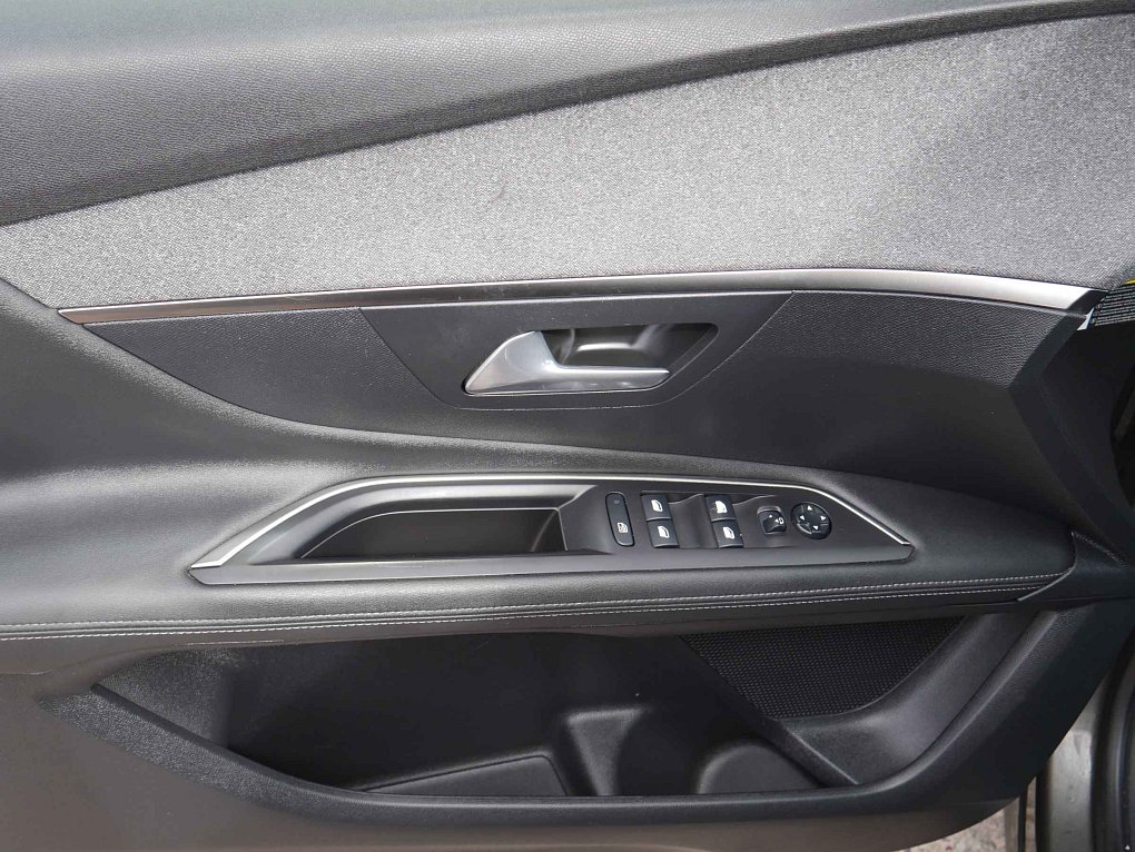 Peugeot 3008 1.5 HDi Allure