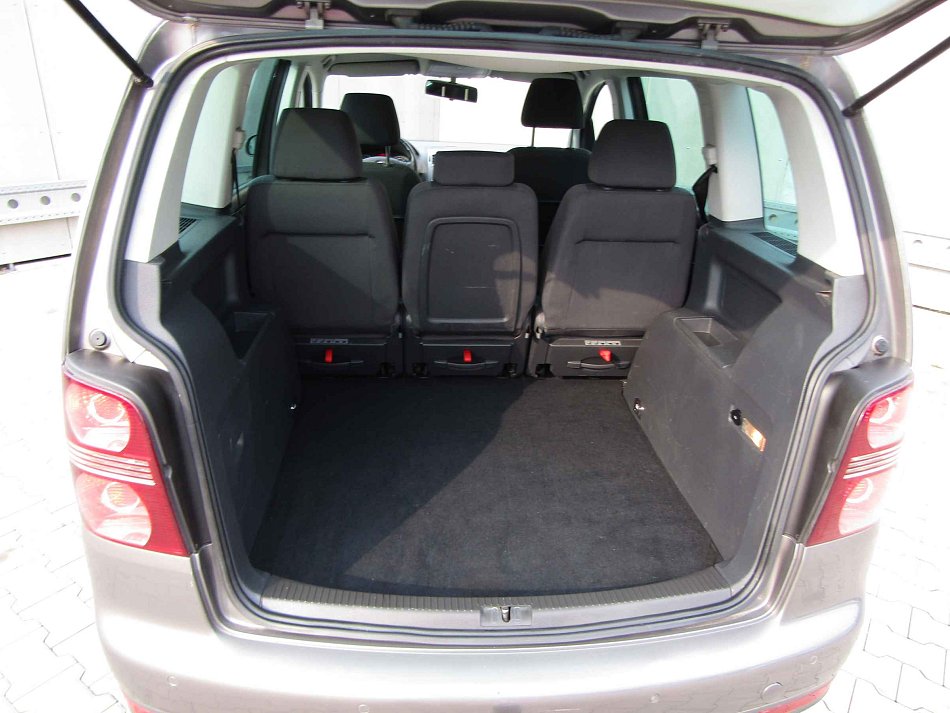 Volkswagen Touran 1.4 TSi 