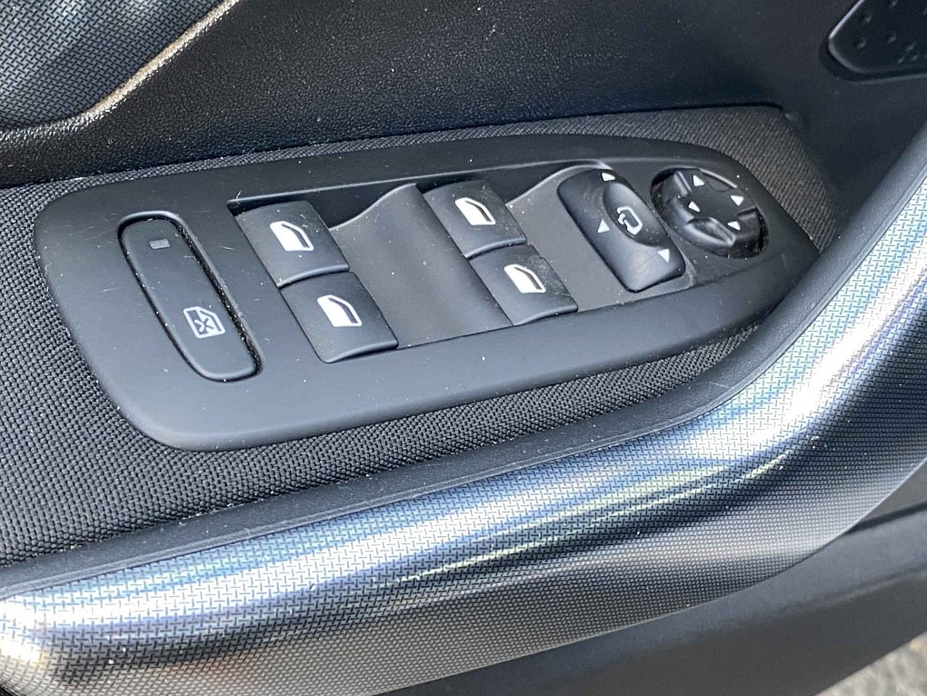 Peugeot 2008 1.6VTi 