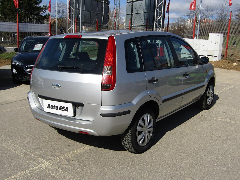 Ford Fusion 1.4i 