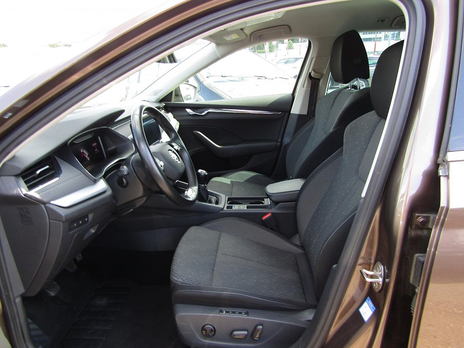 Škoda Octavia IV 1.5 TSi Style