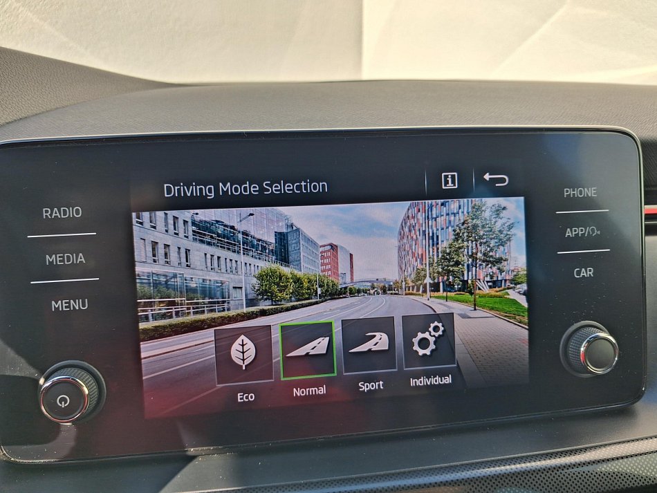 Škoda Scala 1.5 TSi Monte Carlo