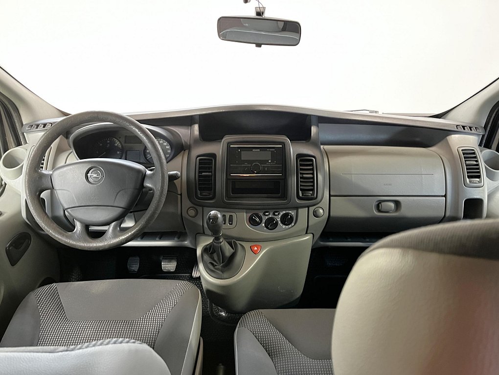 Opel Vivaro 2.0dCi  L2 9míst