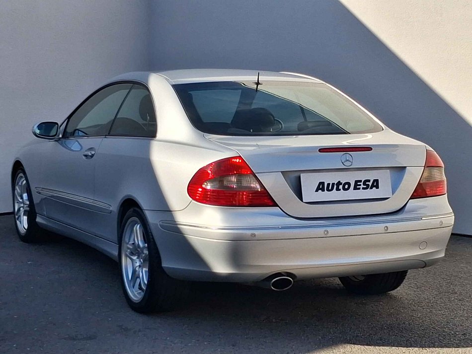 Mercedes-Benz CLK 3.5 V6 