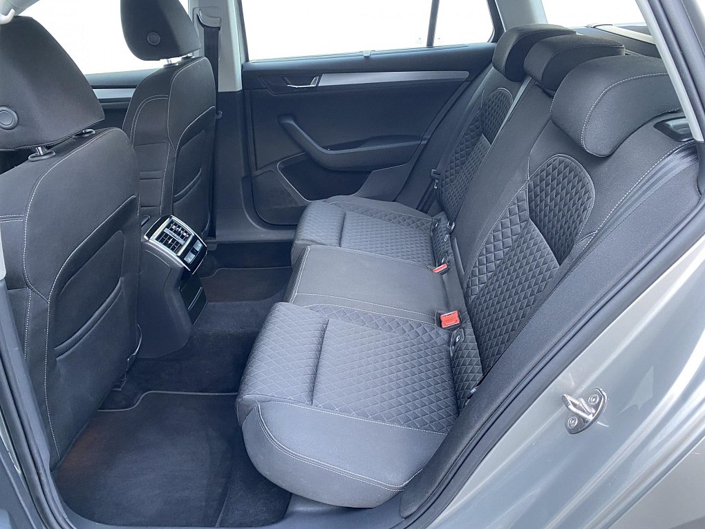 Škoda Superb III 1.8 TSi Style