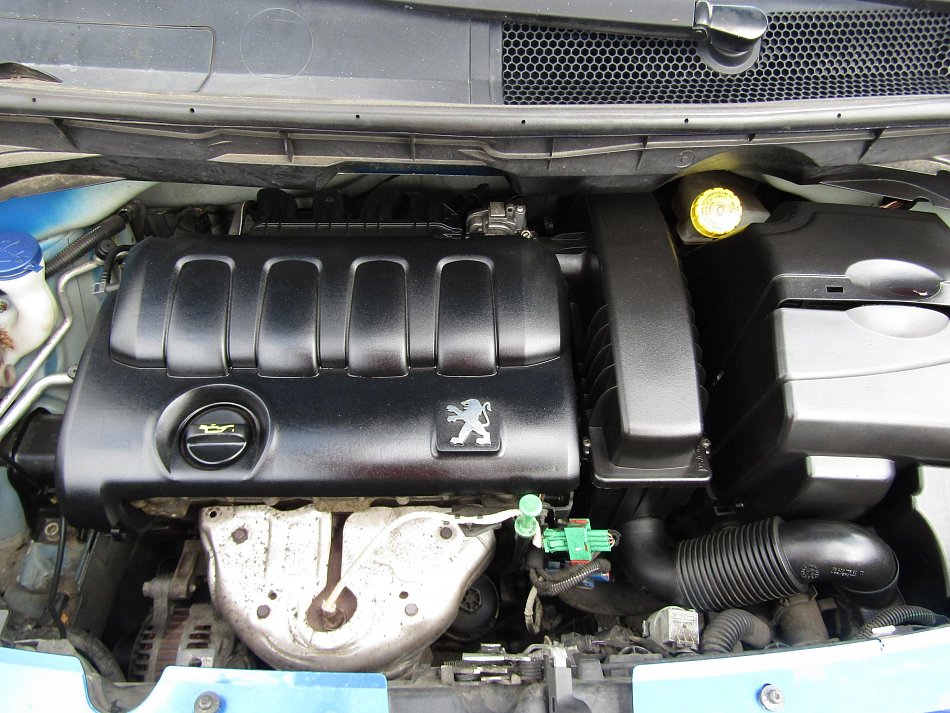 Peugeot 1007 1.4i 