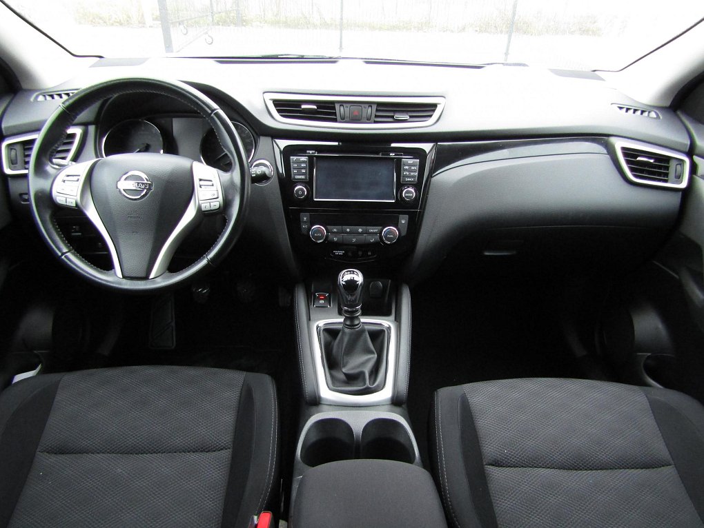 Nissan Qashqai 1.2 DiG-T N-Connecta 4X2