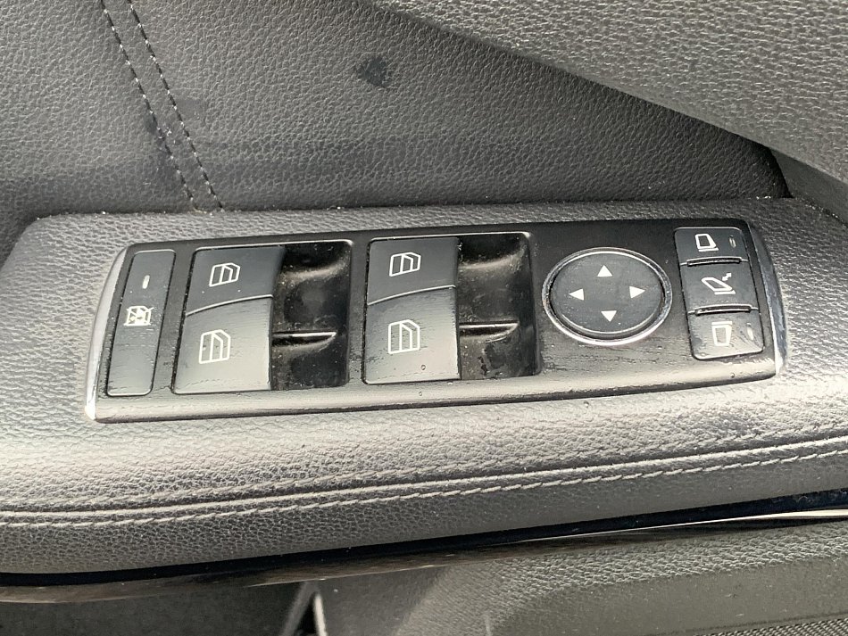 Mercedes-Benz Třída E 3.0 CDI 