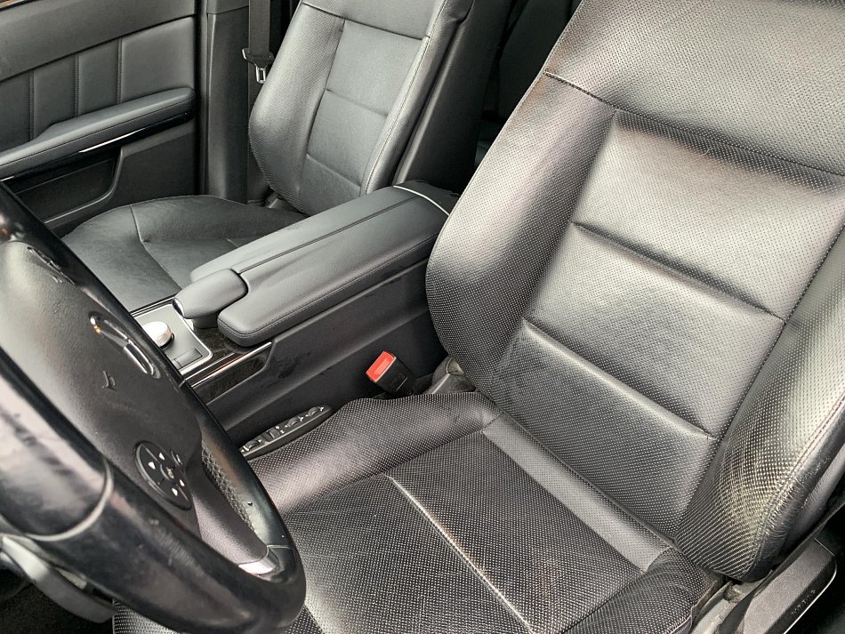 Mercedes-Benz Třída E 3.0 CDI 