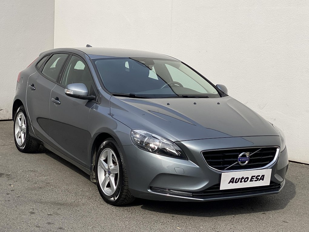 Volvo V40 2.0 i 