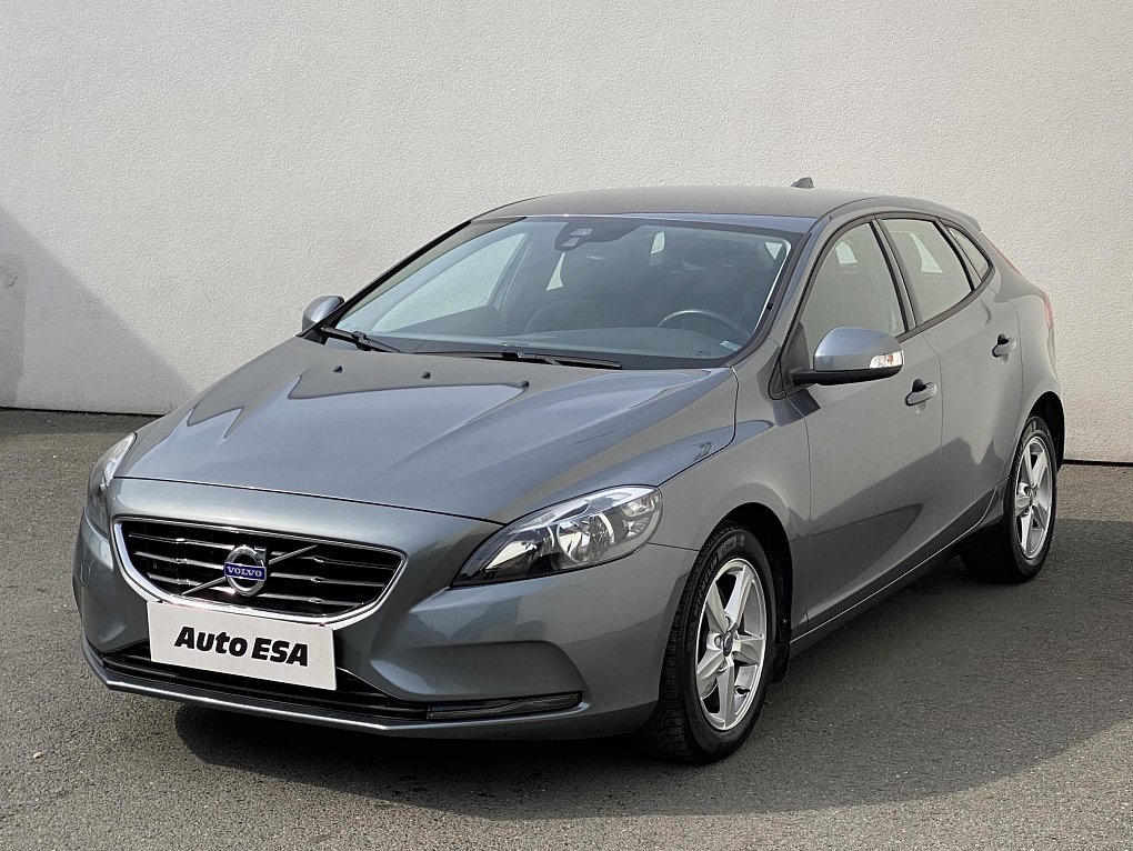 Volvo V40 2.0 i 