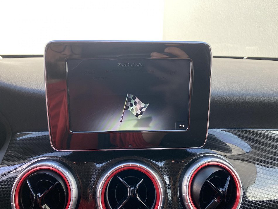 Mercedes-Benz CLA 2.2 CDi  200