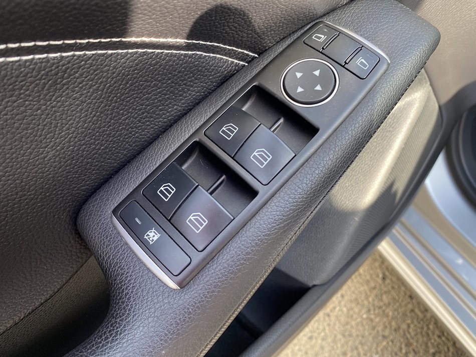 Mercedes-Benz CLA 2.2 CDi  200