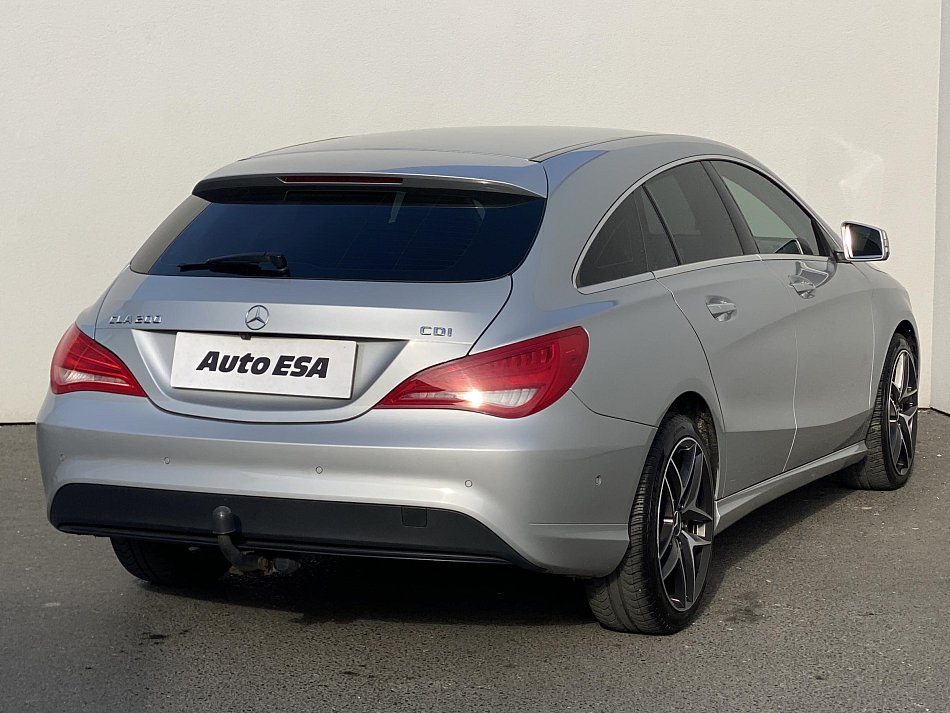 Mercedes-Benz CLA 2.2 CDi  200