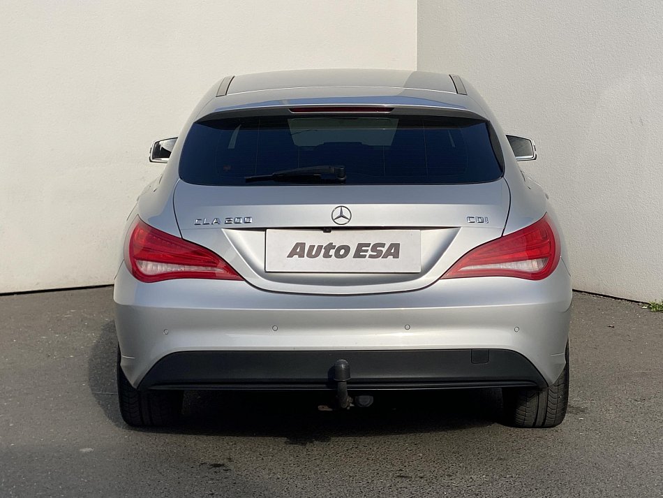 Mercedes-Benz CLA 2.2 CDi  200