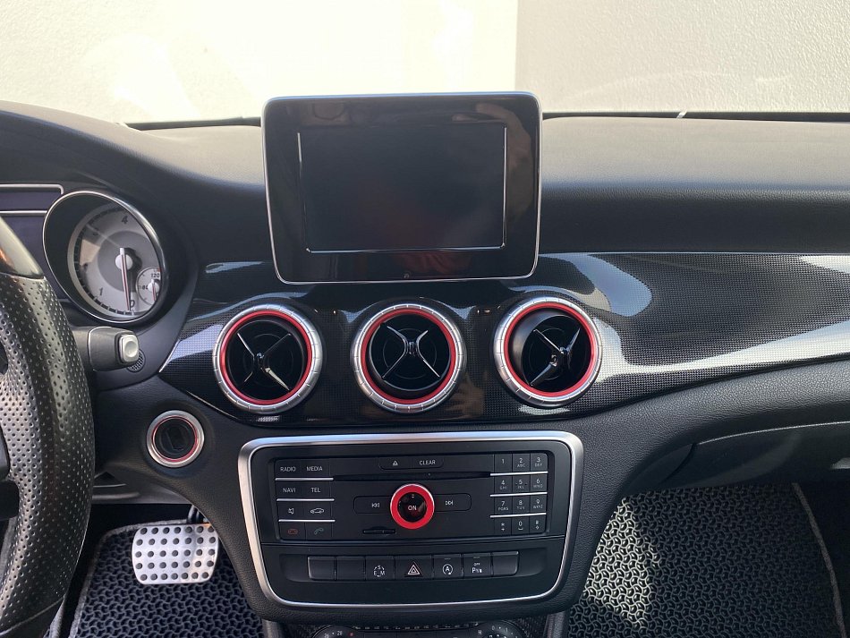 Mercedes-Benz CLA 2.2 CDi  200