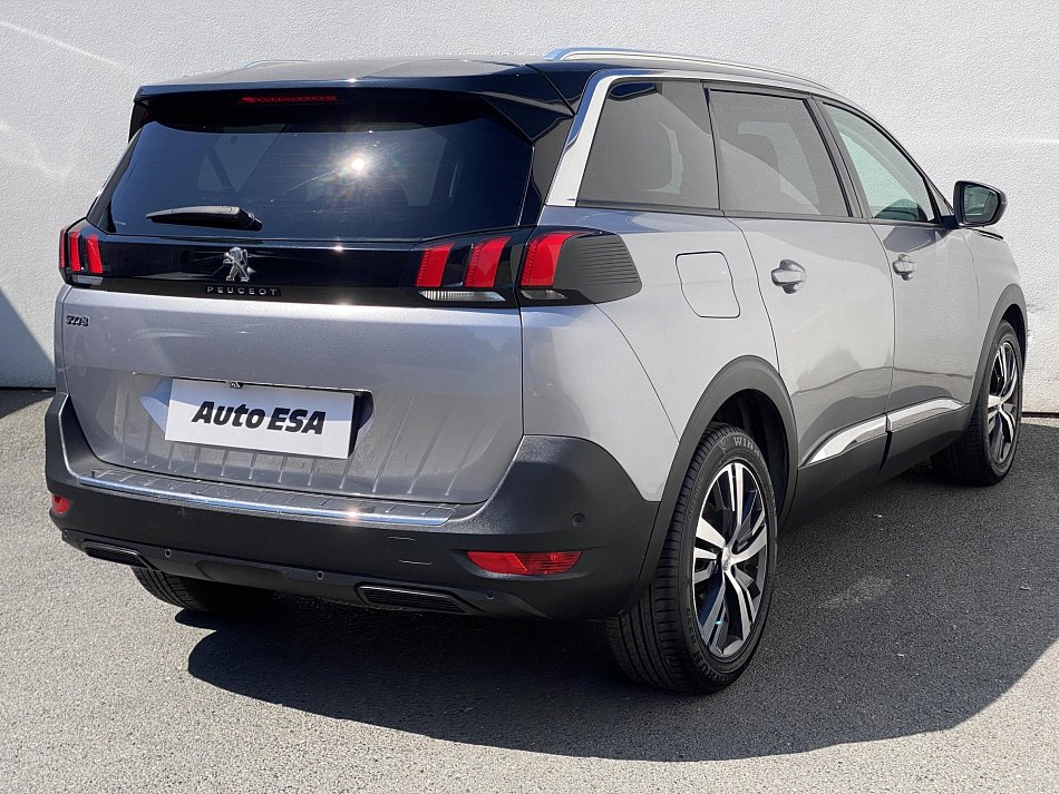 Peugeot 5008 1.2PT Allure