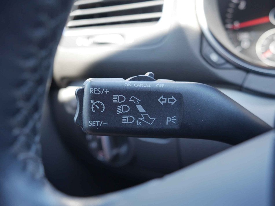 Volkswagen Golf 1.4 TSi 