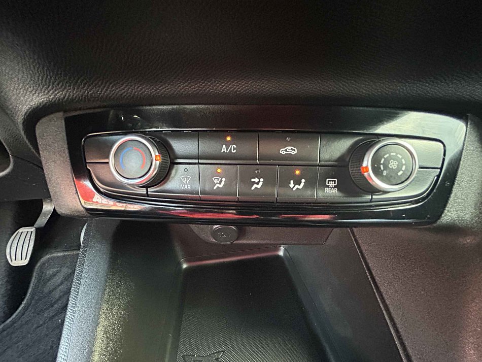 Opel Corsa 1.2i 