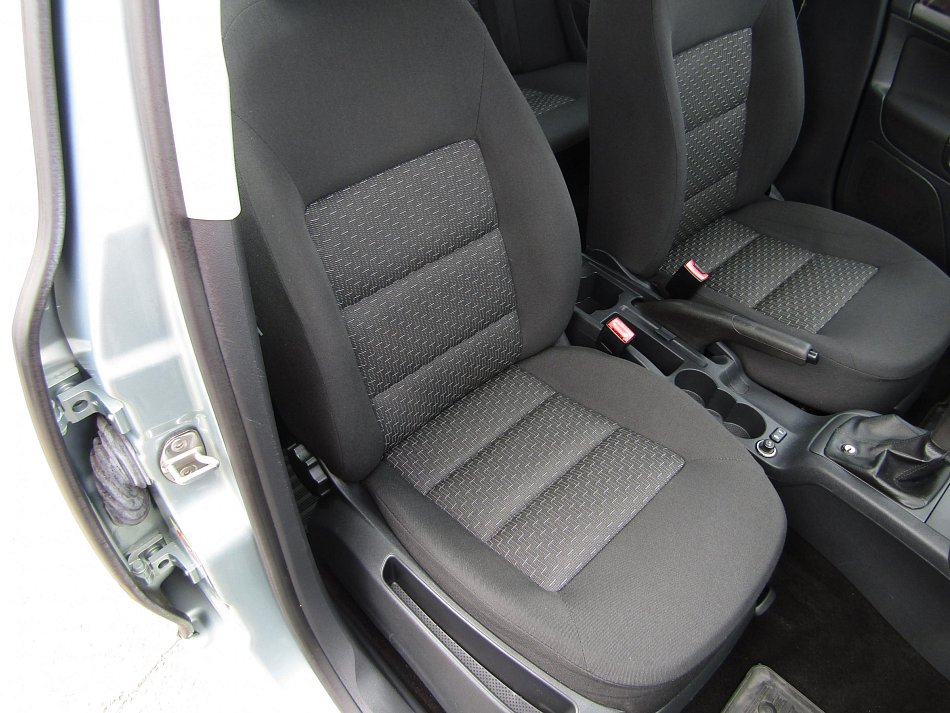 Škoda Octavia II 1.6i 