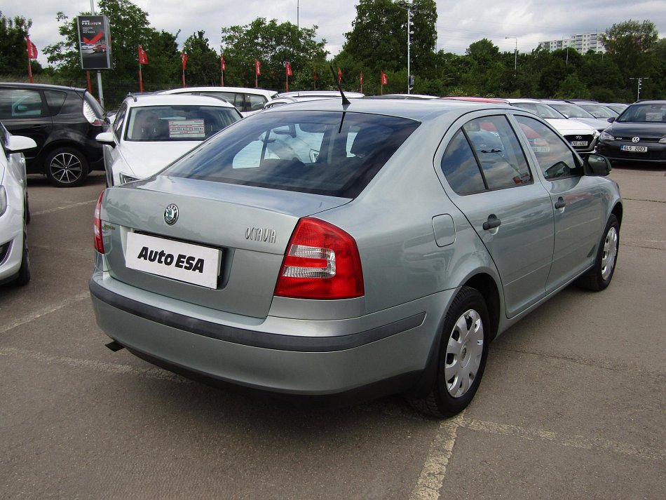 Škoda Octavia II 1.6i 